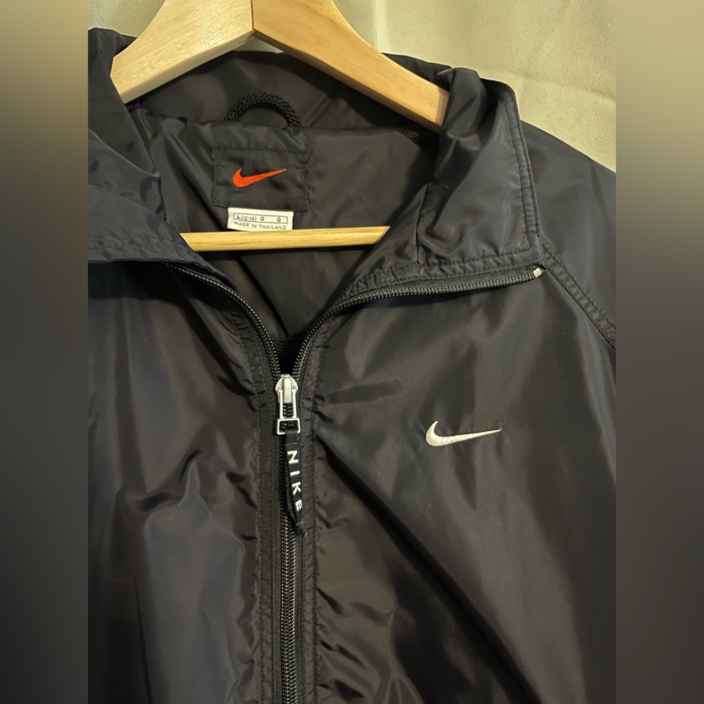 Vintage Nike windbreaker - Picture 2 of 3